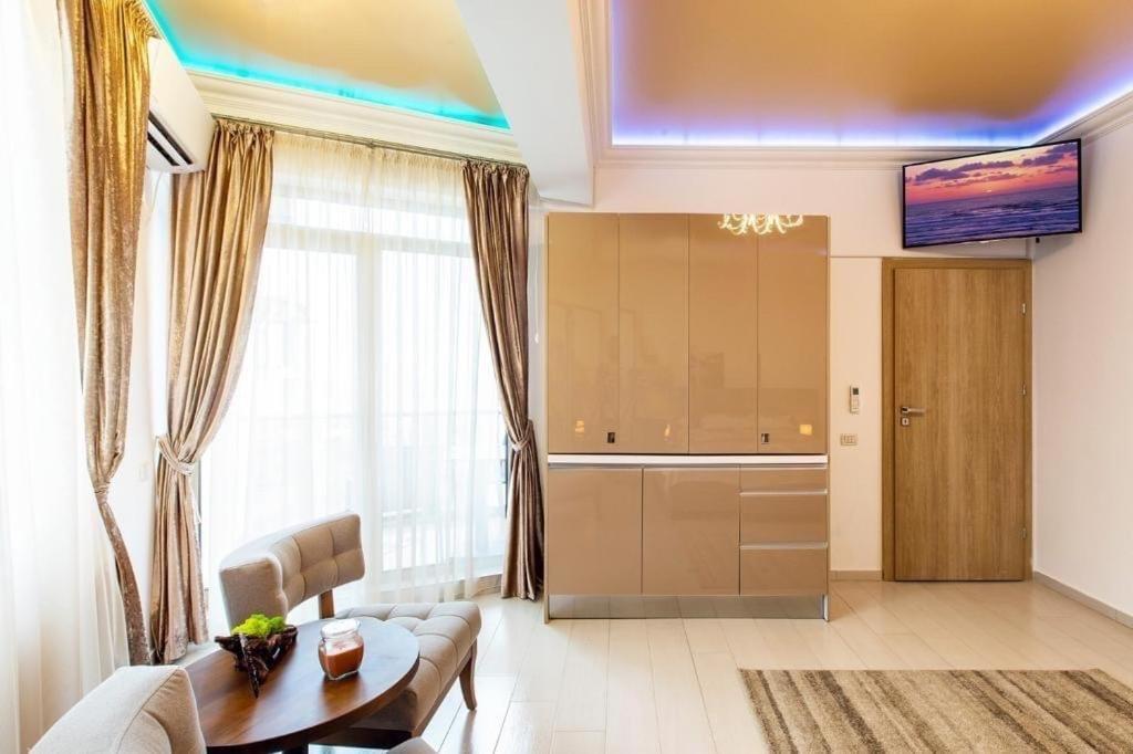 Luxury Twin Apartament Mamaia